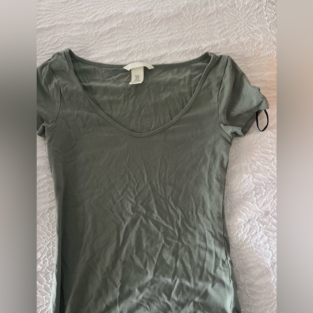 H&M short sleeve